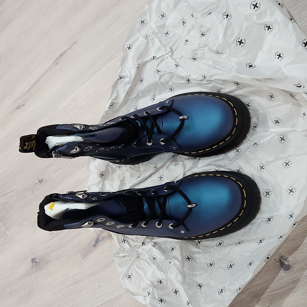 NWT Dr. Martens Jadon II Hardware Pull Up Leather Platform Boots 5M / 6W… - Picture 8 of 12